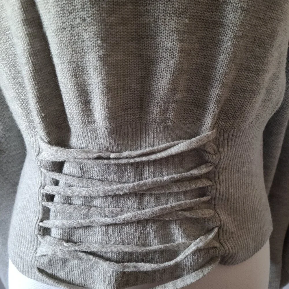 BCBG MAXAZRIA WOMENS LACE UP-CORSET- CROP SWEATER-LIGHT GRAY- SIZE MEDIUM - Picture 5 of 12